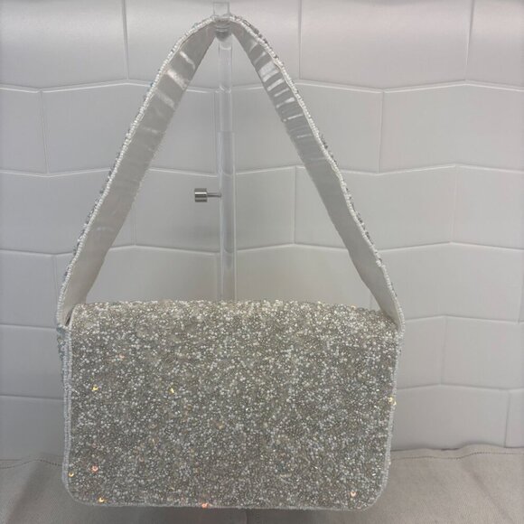 Made in India - Viral Beaded Santa Shoulder Bag - White, Silver, Red and Green - Picture 2 of 12